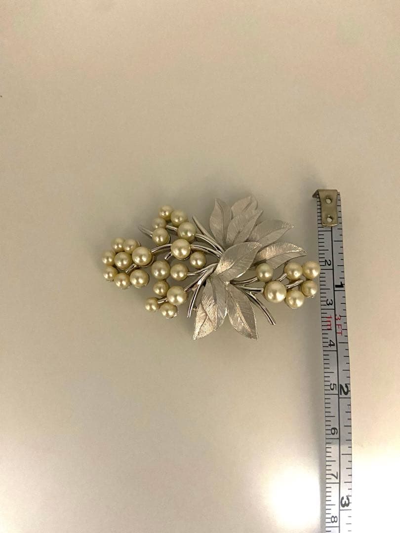 lotuscloud2025⭐️TRIFARI トリファリ ヴィンテージブローチ