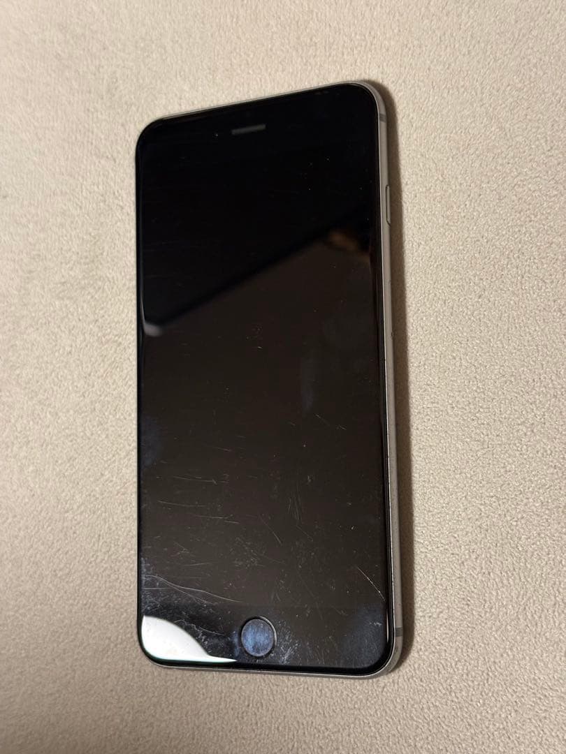 iPhone6s plusシルバー 4.7インチ64GB SIMフリー