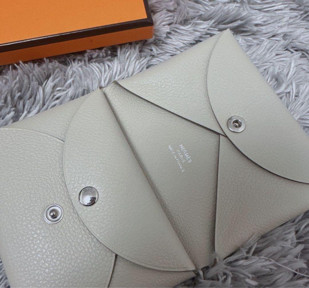 HERMES アイボリー 二つ折り財布 新品未使用