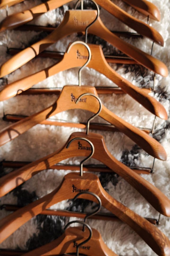 木製ハンガー