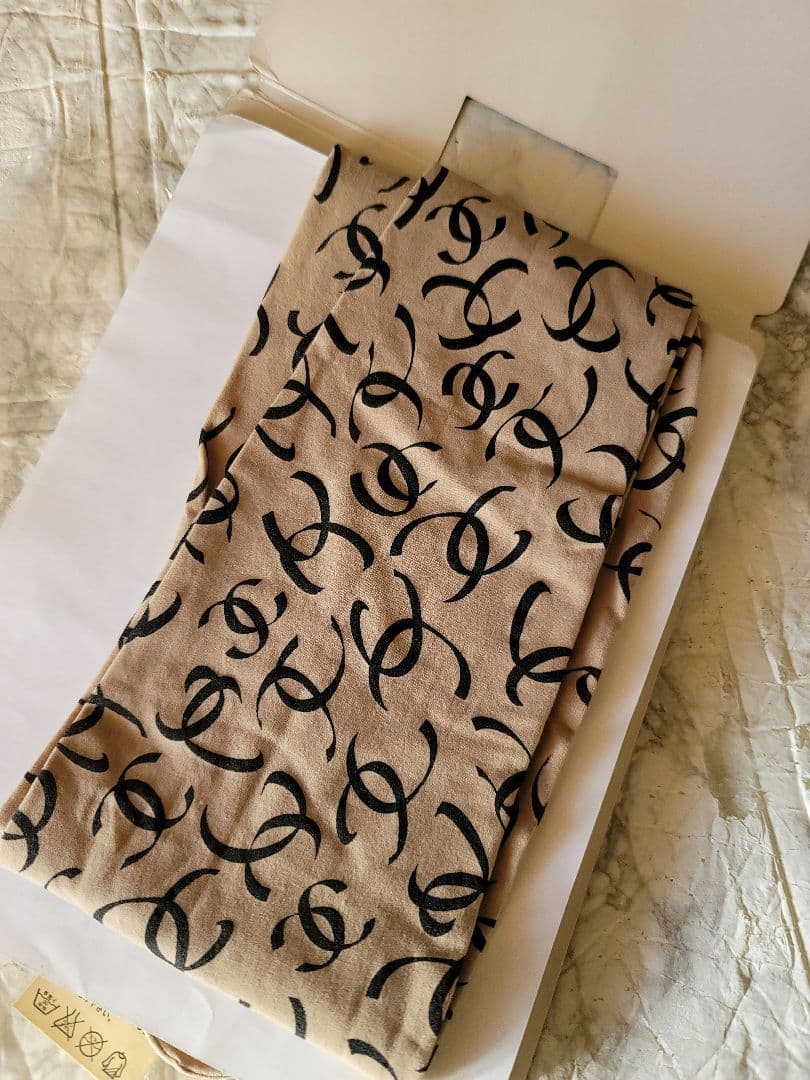 レア 新品未使用 CHANEL シャネル CCロゴ タイツ ストッキング L