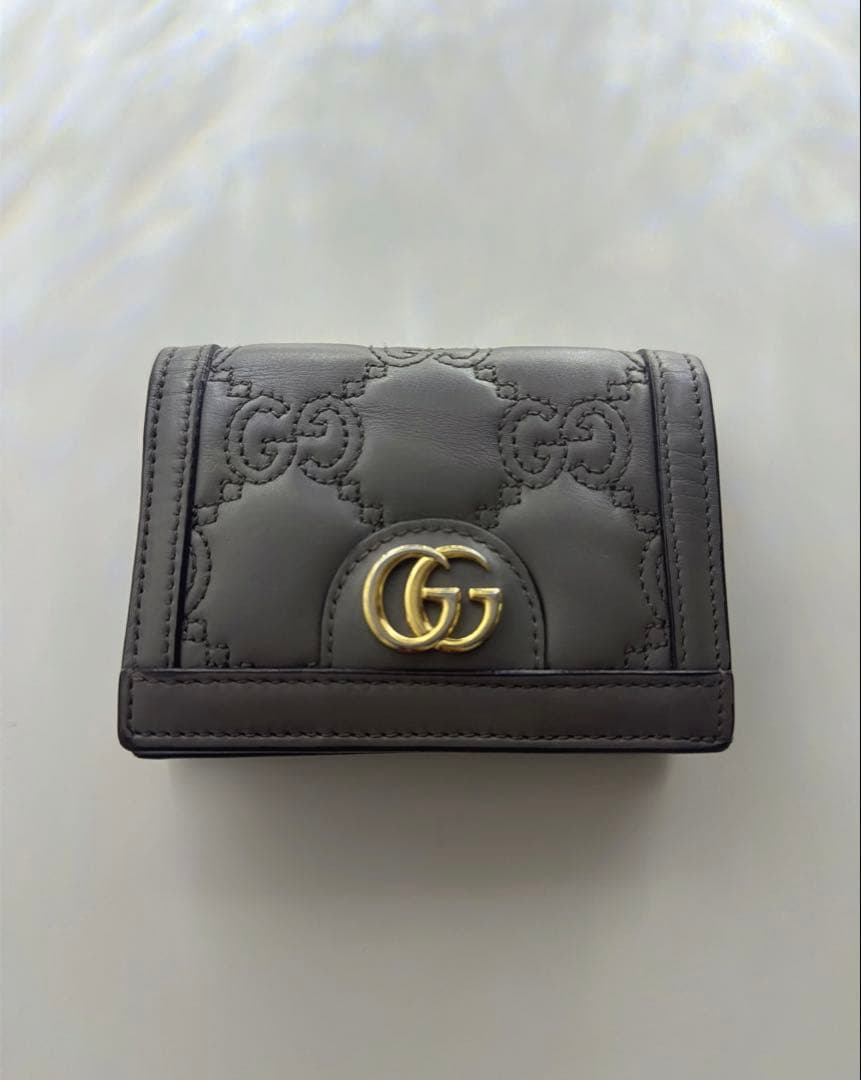 GUCCI GGマトラッセ カードケースウォレット 二つ折り財布