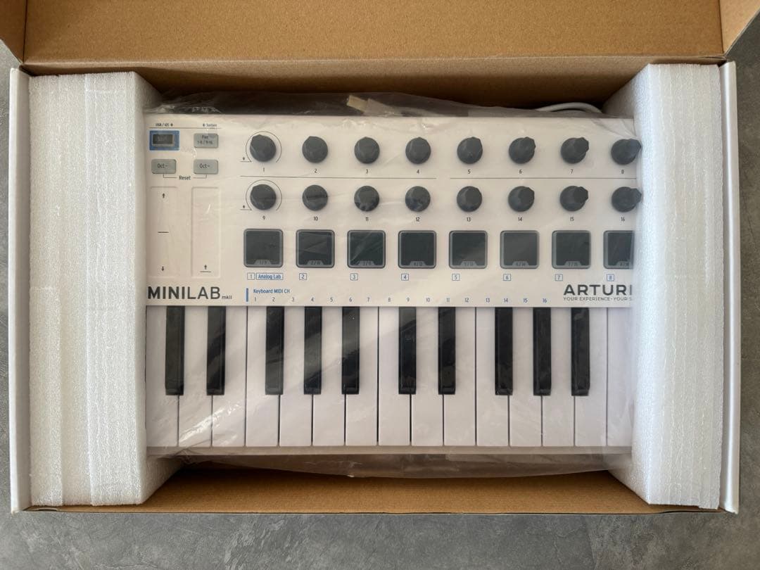 新同品 ARTURIA MINILAB MKII MIDIコントローラー