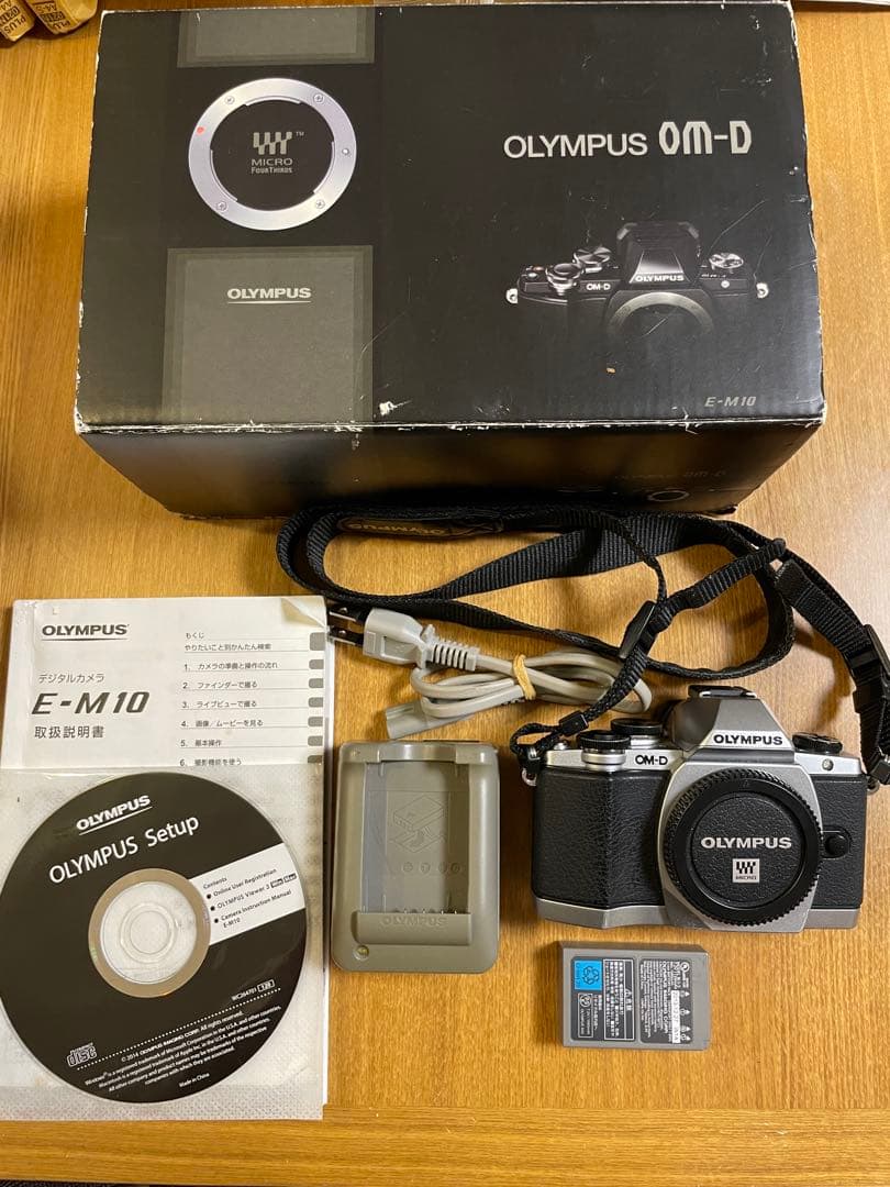 OM-D E-M10 ボディ　ショット数6552回