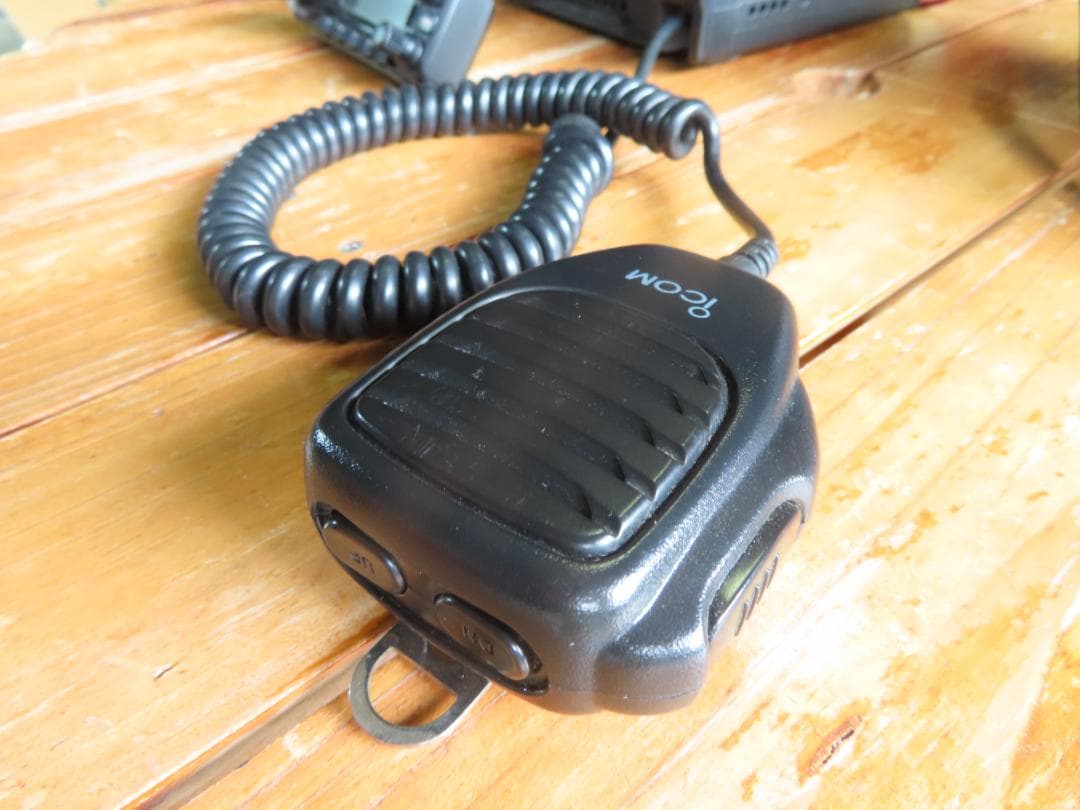 ICOM IC-208　デュアルバンドトランシーバー