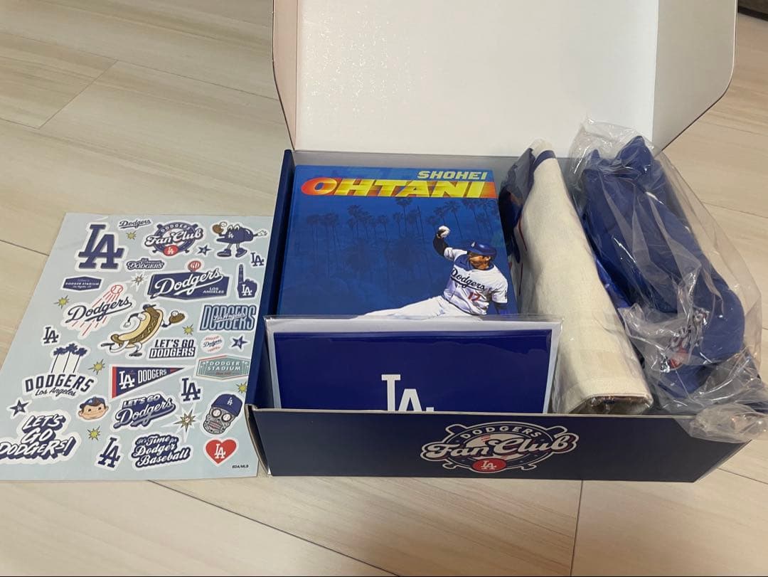 e*♡様 【新品】ロサンゼルスドジャースファンクラブ入会記念グッズ フルセット6