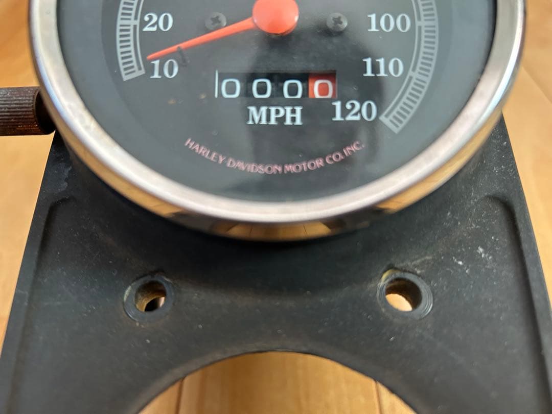 【最終値下】FXR 純正 スピードメーター ダッシュ コンソール ハーレー