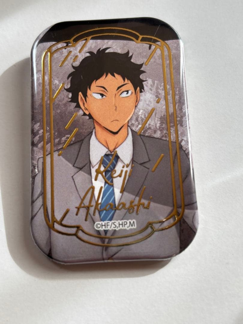 ハイキュー　スクエア缶バッジ　　赤葦京治　セブンネット