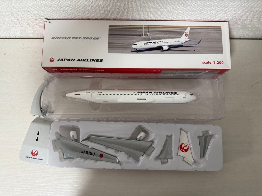 美品　日本航空 Boeing 767-300ER 1/200