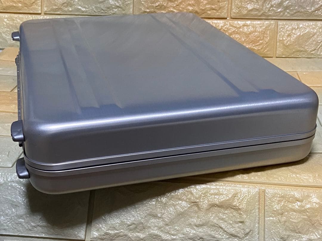 美品 ゼロハリバートン スリム アタッシュケース アルミケース ビジネス バッグ