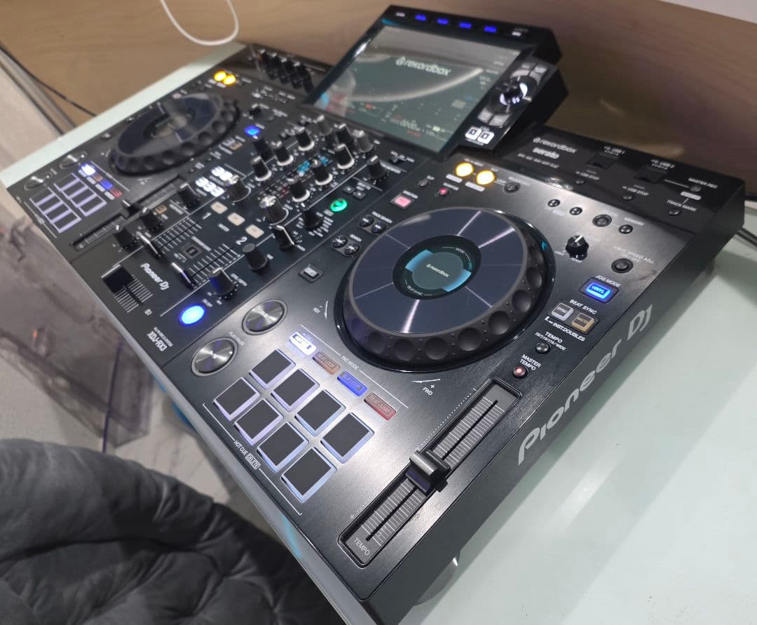Pioneer DJ XDJ-RX3 （スピーカー、ヘッドフォン、専用カバー付）