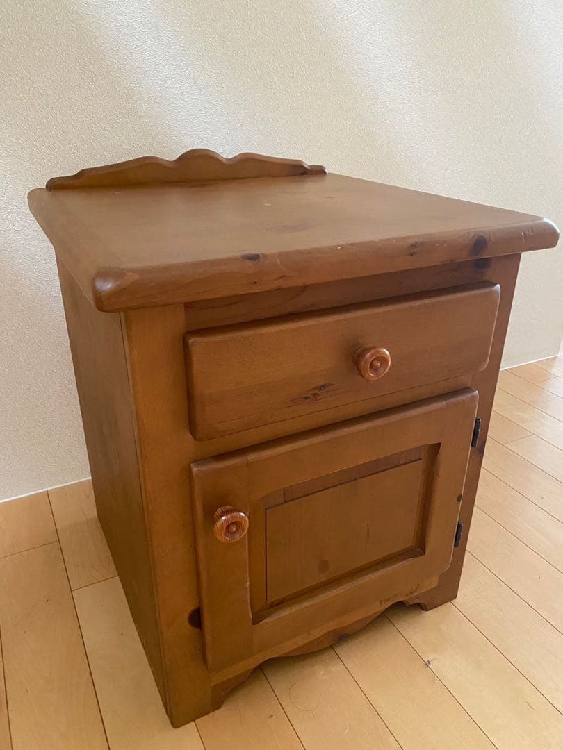 コスガ プロヴァンス ナイトテーブル