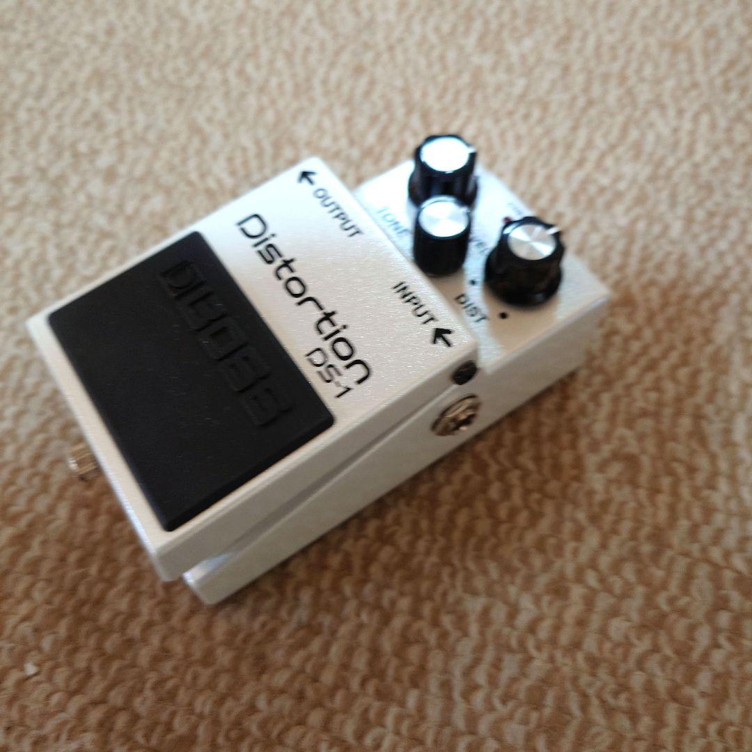 BOSS Distortion DS-1WHパールホワイト限定品