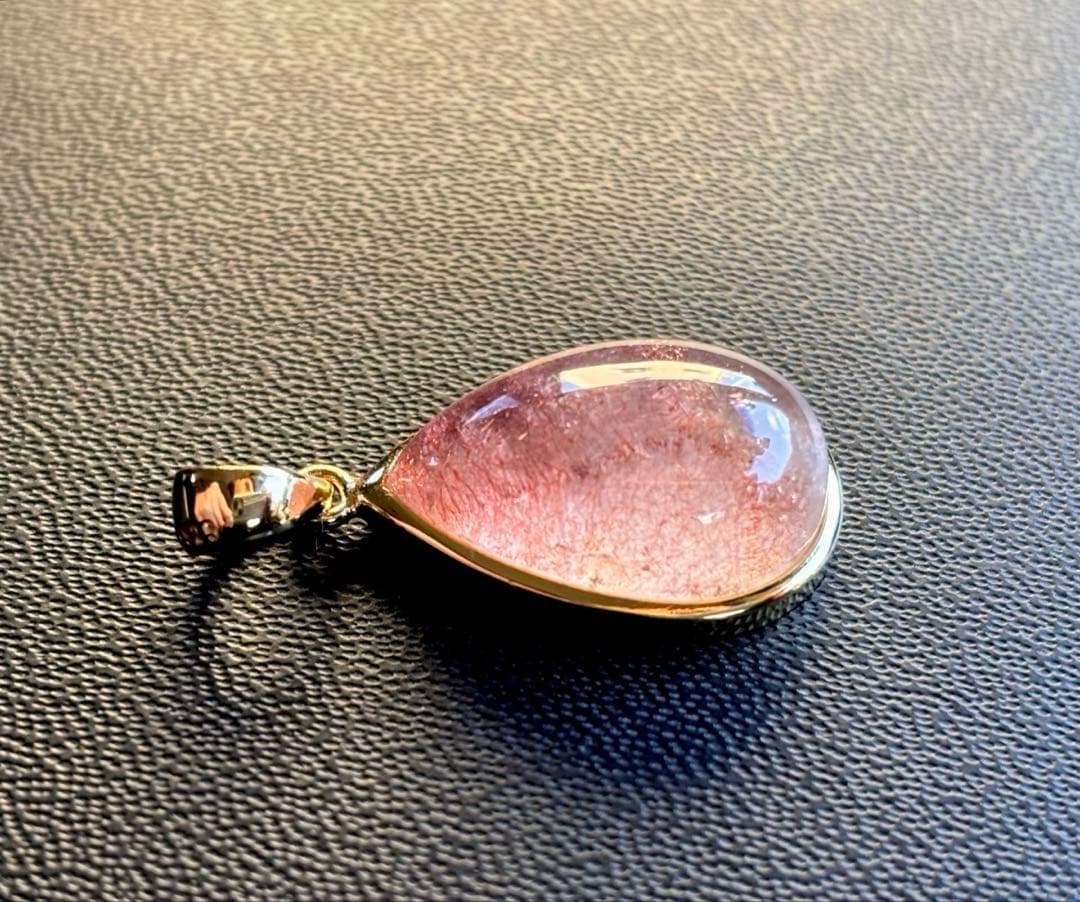 夢幻品質　女神が創造した究極の守護石　幻のカザフスタン産ストロベリークォーツPT