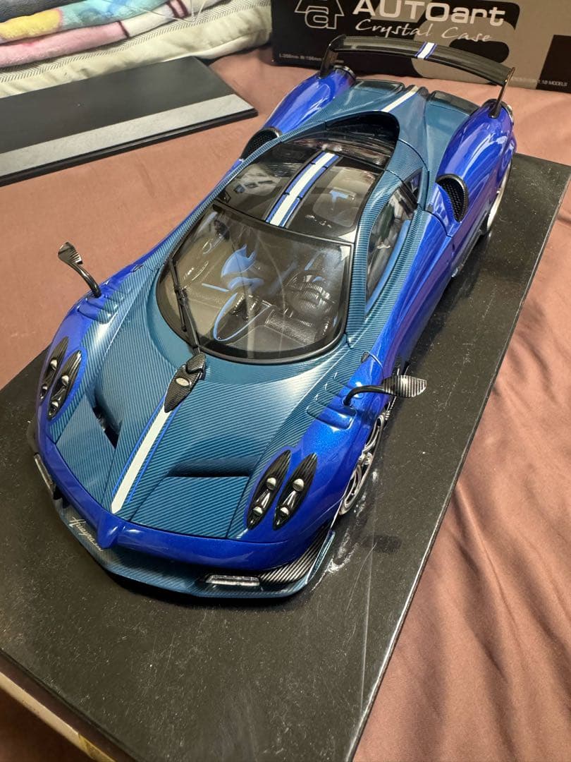 オートアート 1/18 ミニカー パガーニ