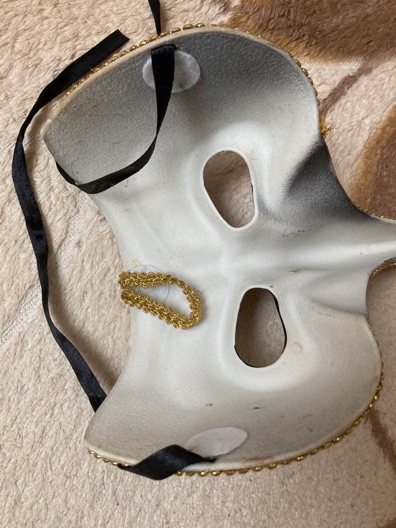 クラック加工の白黒マスク　パーティー　仮装　ベネチア風