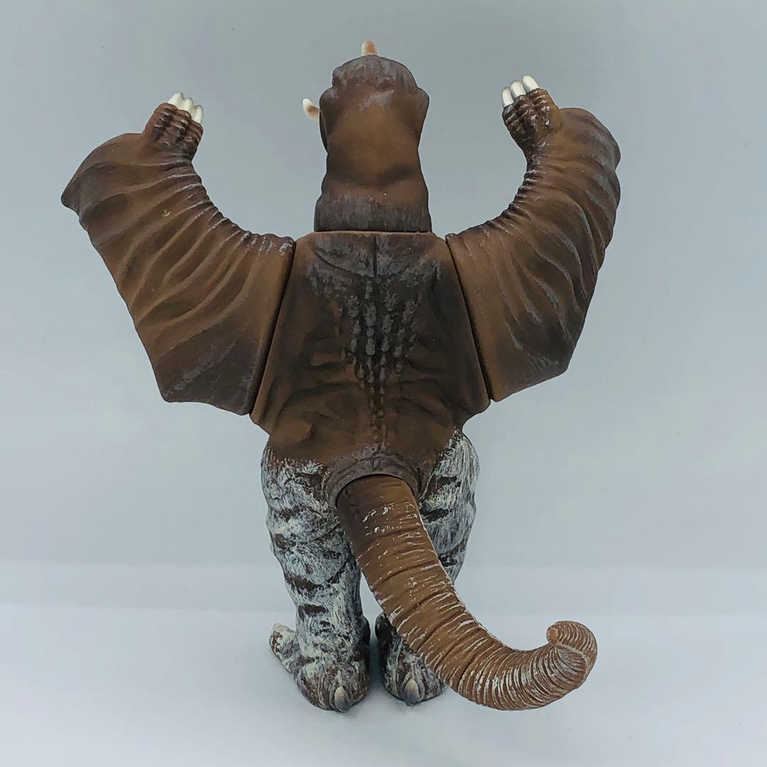 バンダイ ウルトラ怪獣 総天然色 ウルトラQ ガラモン ペギラ ゴメス ソフビ