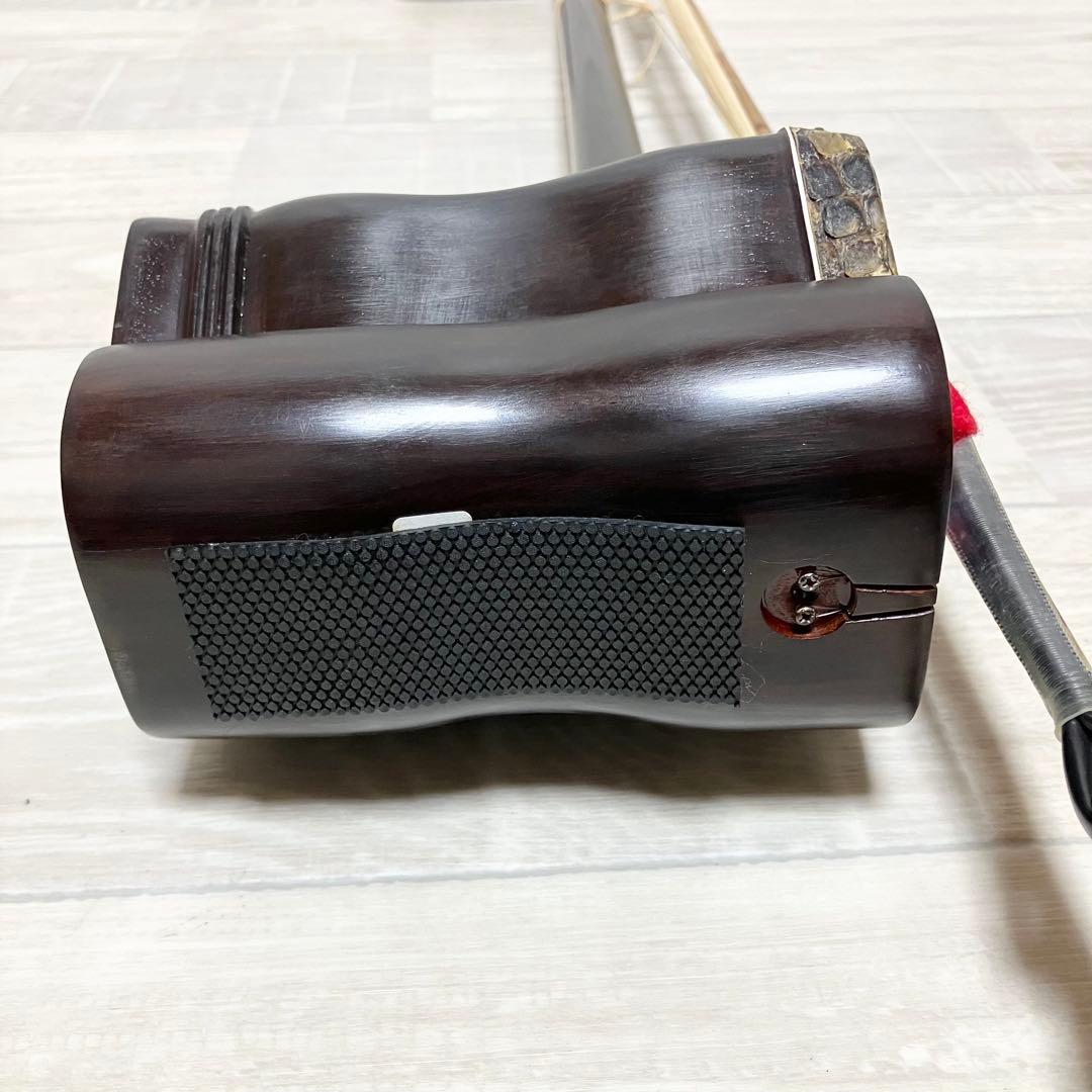紅木　古月琴坊　蛇皮　本革　高級 二胡 中国 弦楽器 彫刻 民族楽器 付属品多数