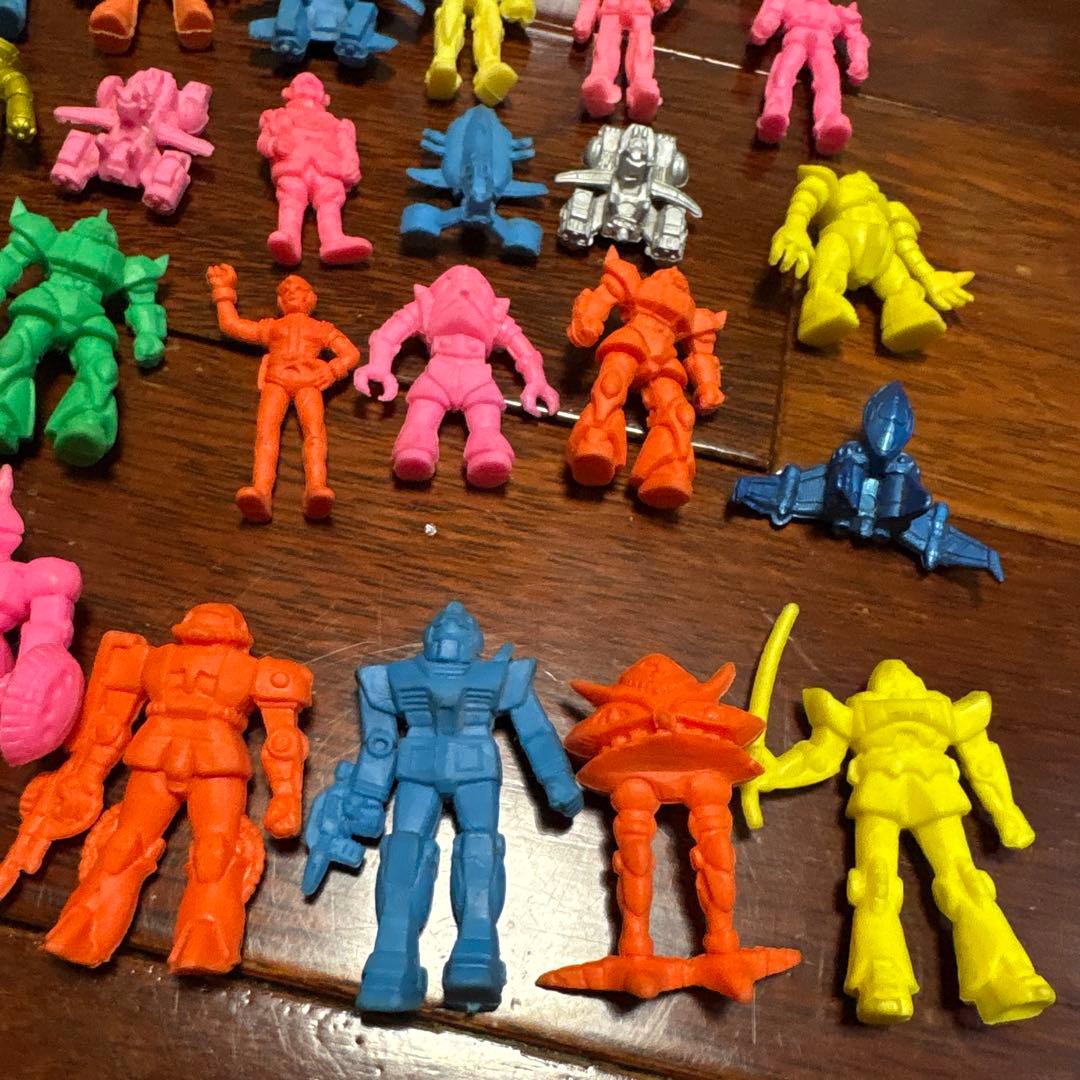 ガンダム消しゴム人形１００個まとめてセット⭐︎ガン消し⭐︎消ゴム⭐︎昭和当時物