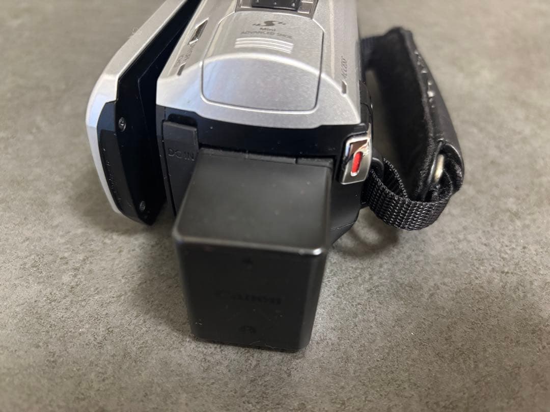 緊急値下げ‼️Canon iVIS HFM51 ビデオカメラ 本体