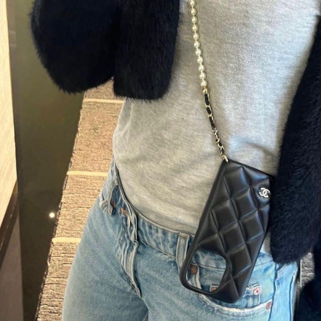 半額以下 CHANEL シャネル iPhone14 Proケース ブラック