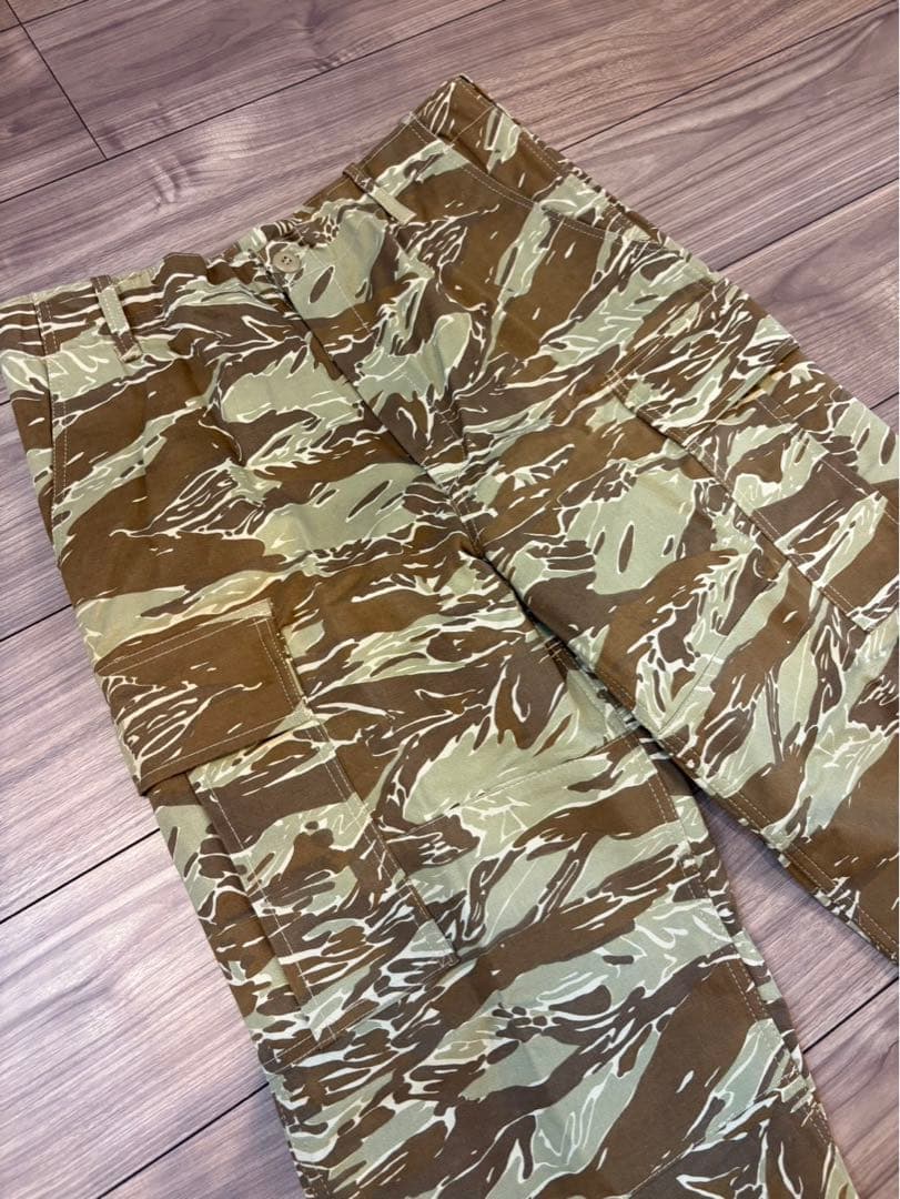 デザートタイガー　迷彩服上下　タイガーストライプ