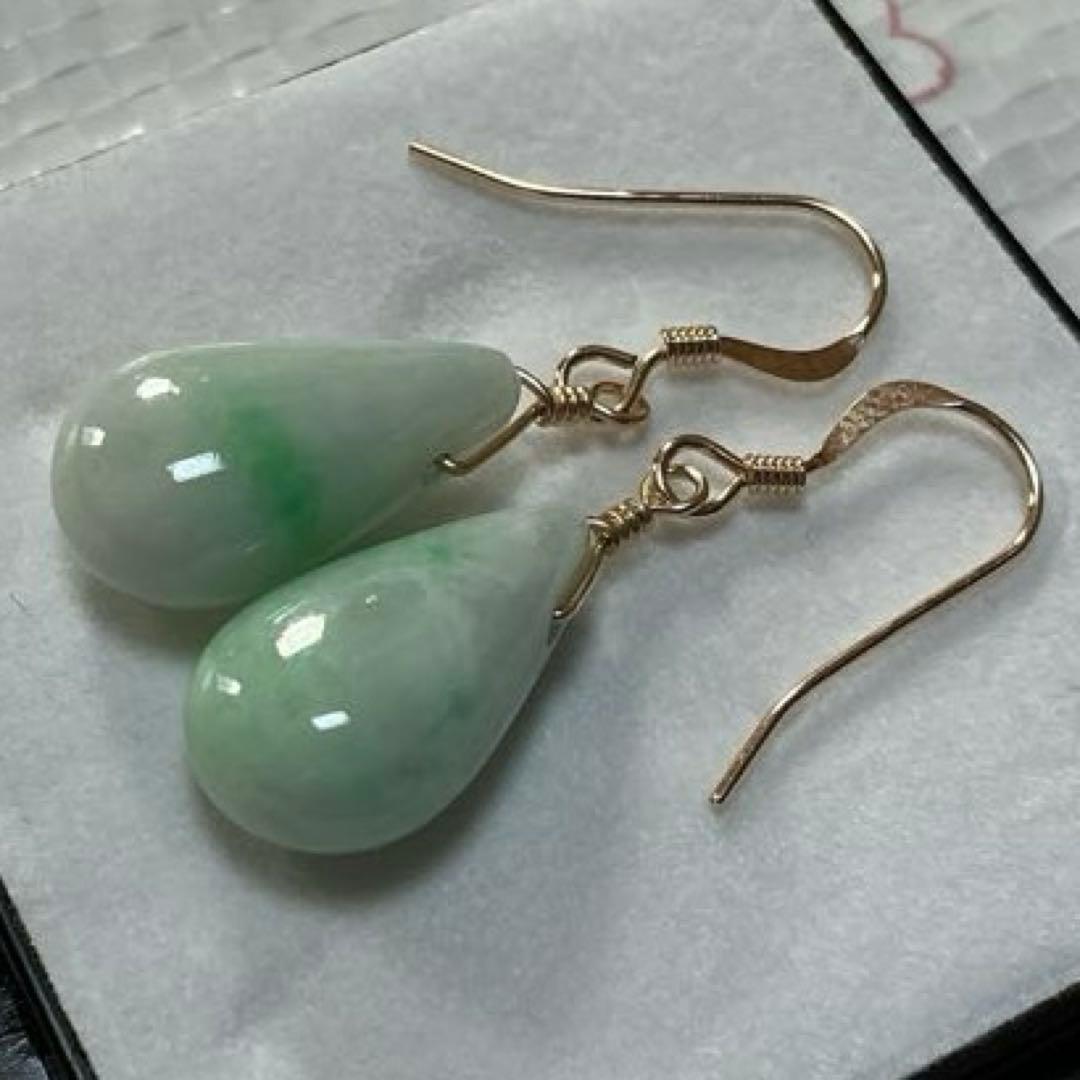 【専用】ティアドロップピアス　小滝産翡翠　翠と白のグラデーション