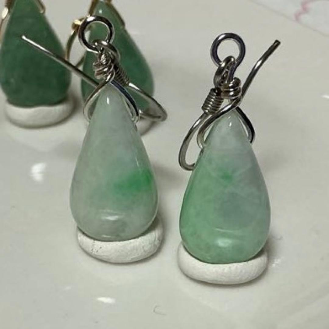 【専用】ティアドロップピアス　小滝産翡翠　翠と白のグラデーション