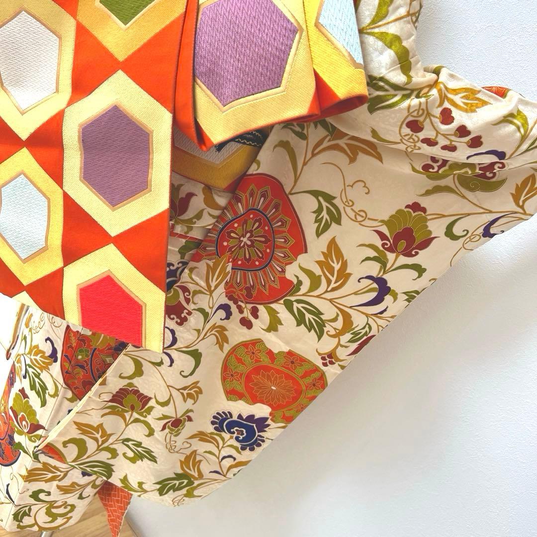 363 振袖フルセット 正絹 ベージュ オレンジ 金彩 駒刺繍 レトロ 花唐草