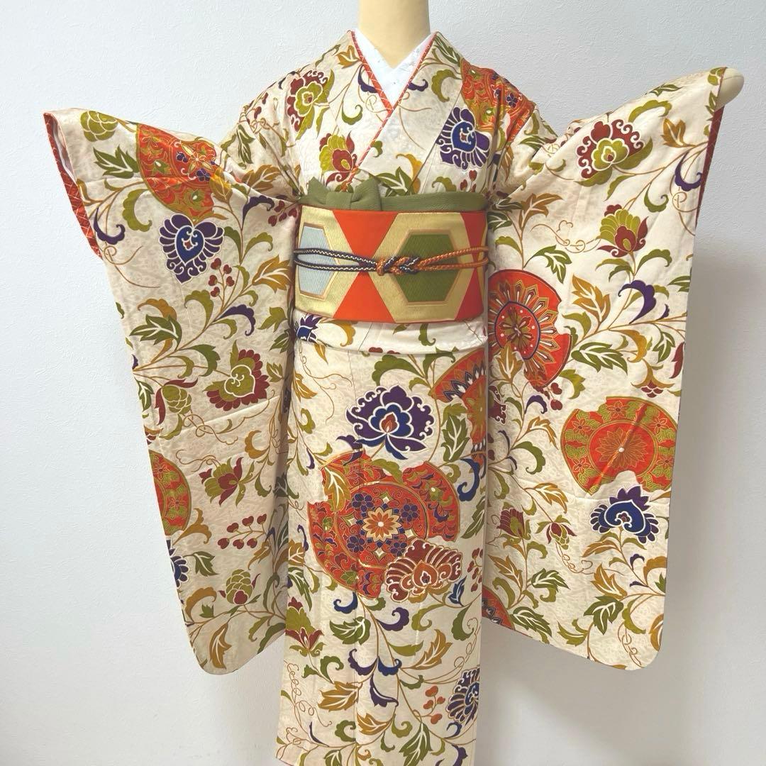363 振袖フルセット 正絹 ベージュ オレンジ 金彩 駒刺繍 レトロ 花唐草
