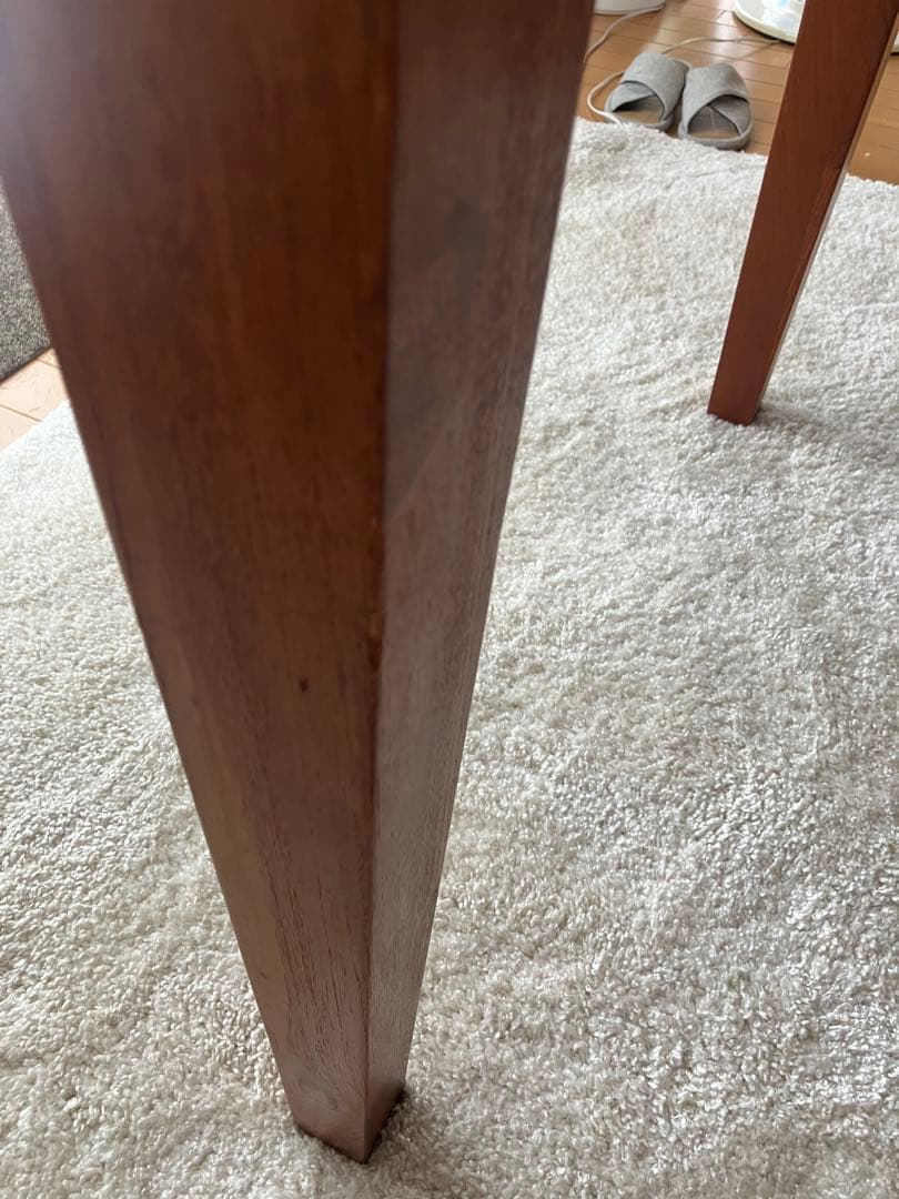 チーク材ダイニングテーブル