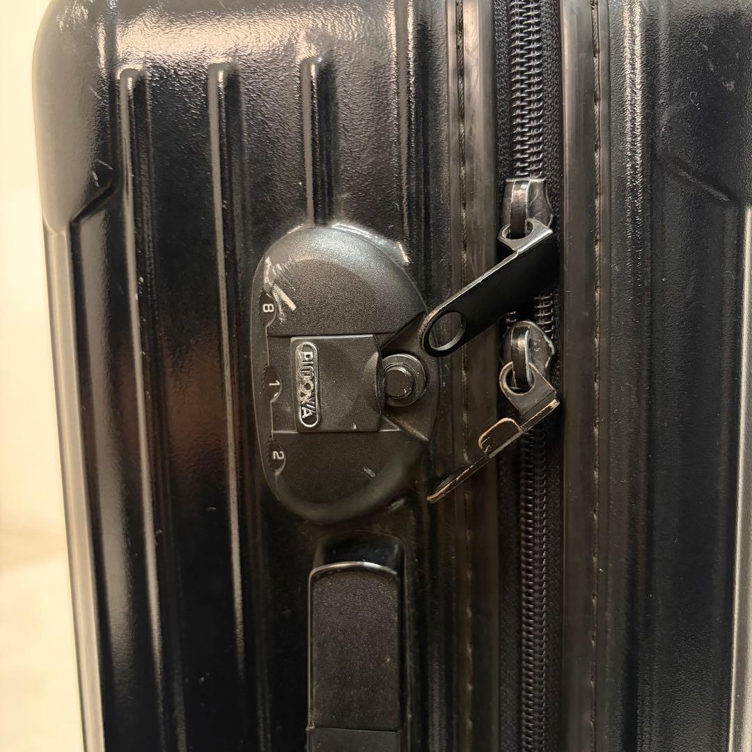 RIMOWA リモワ サルサ 機内持ち込み 35L ブラック 黒 2輪