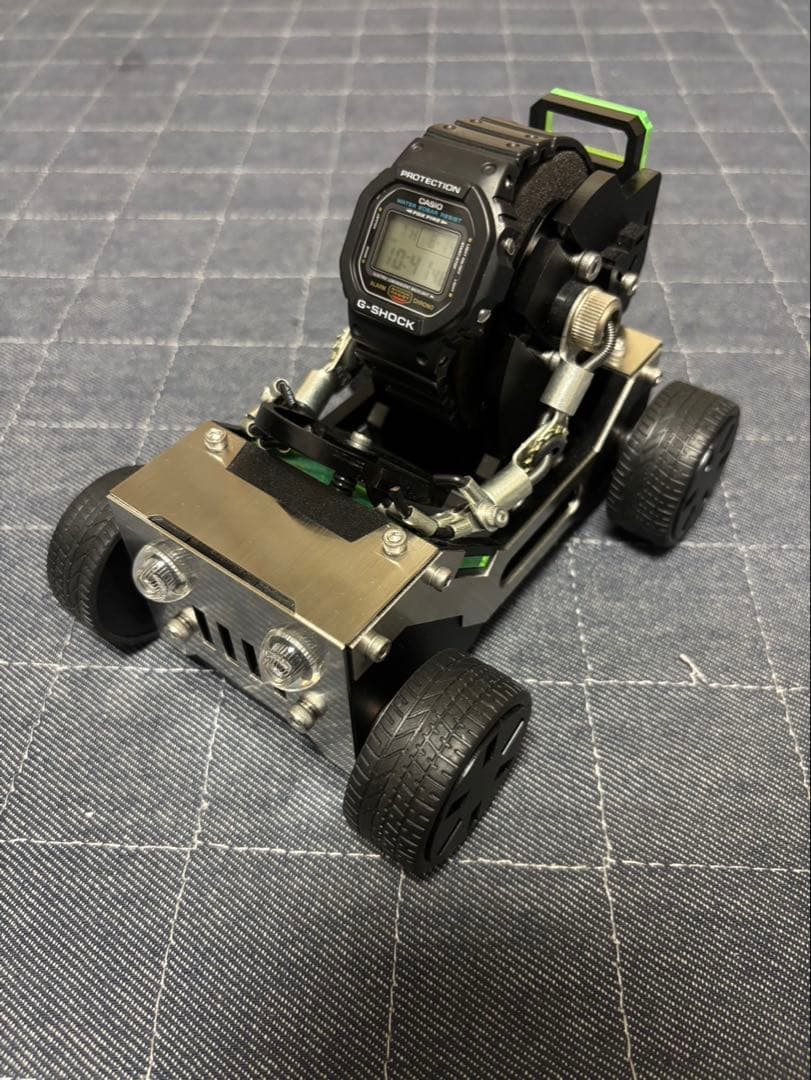 ROBOTOYS（ロボトイズ） ロボット型ウォッチスタンド 車 オフローダー