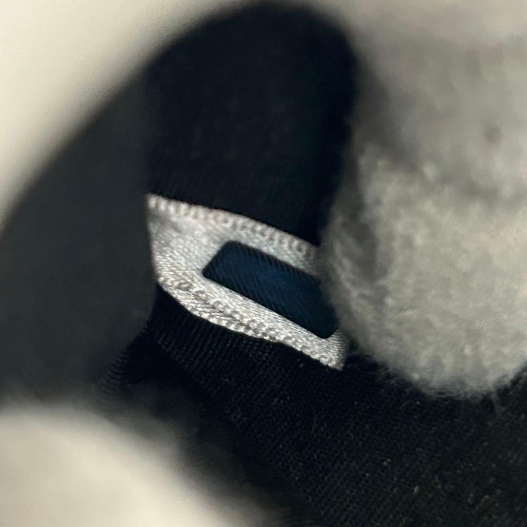 【希少カラー✨スタッズ/ユニセックス】ジミーチュウ　二つ折り財布　ブルー　レザー