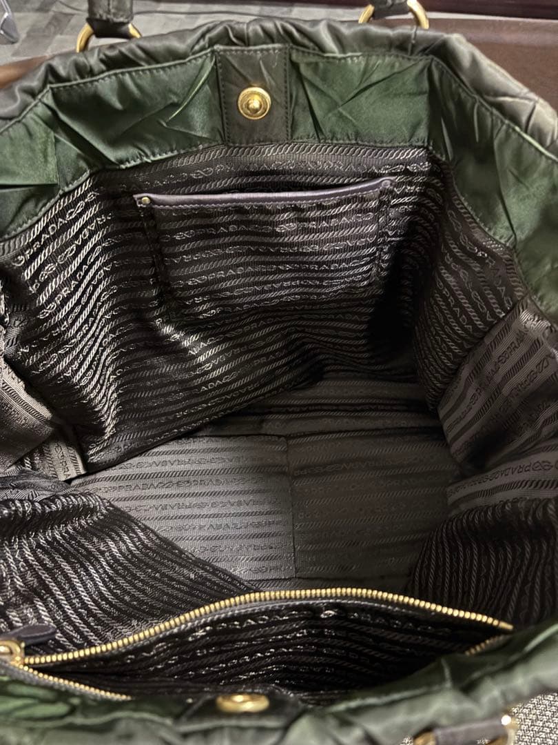 プラダナイロン製トートバッグ