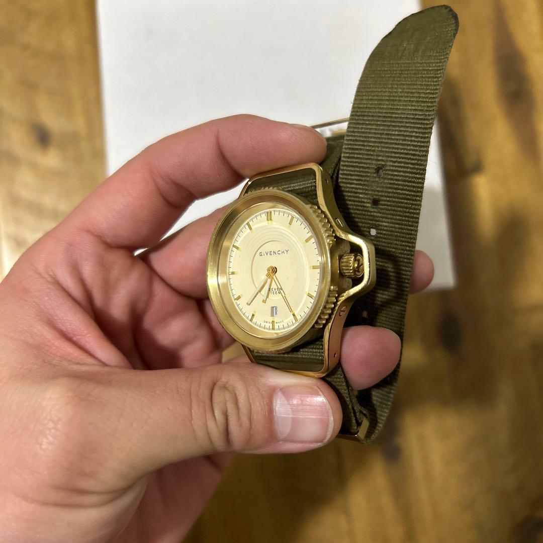 givenchy seventeen リカルドティッシ