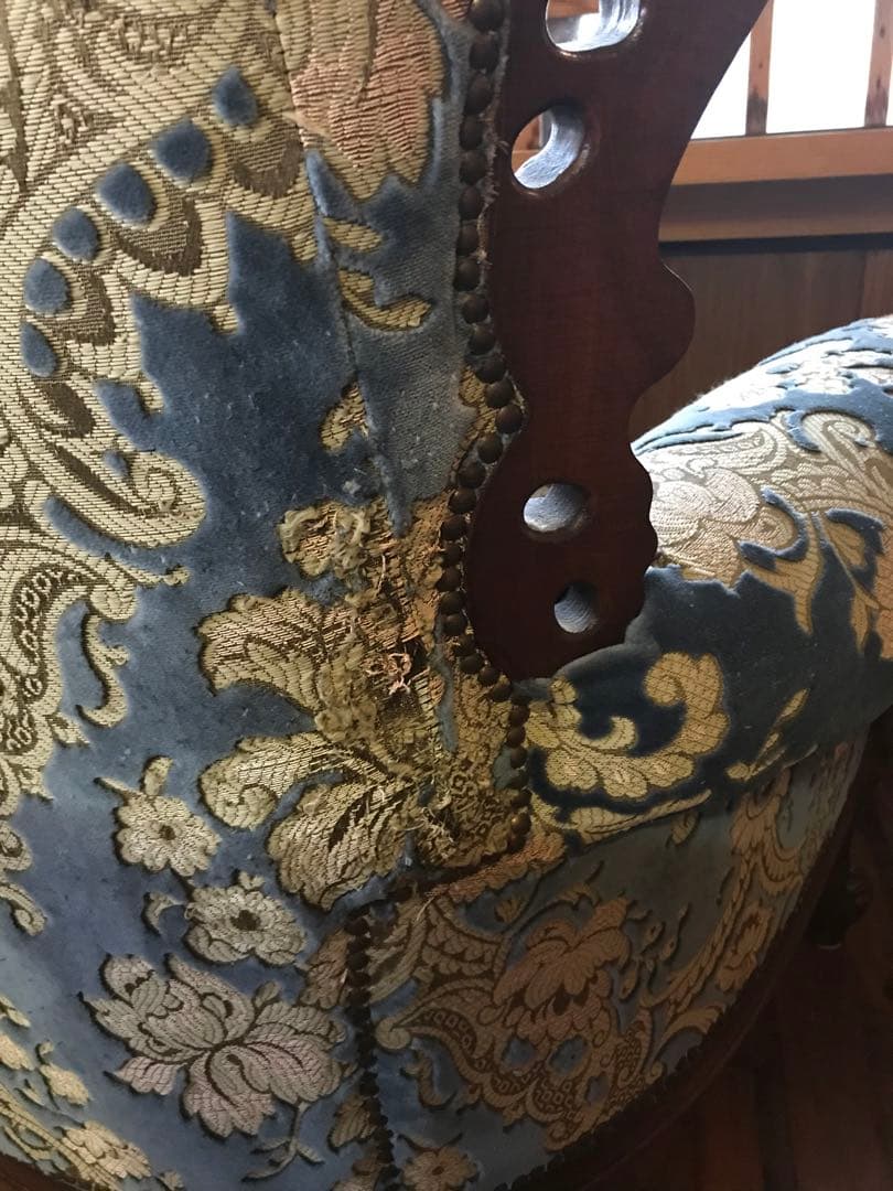 ソファ　ダマスク柄　高級　応接間　アンティーク　ビンテージ