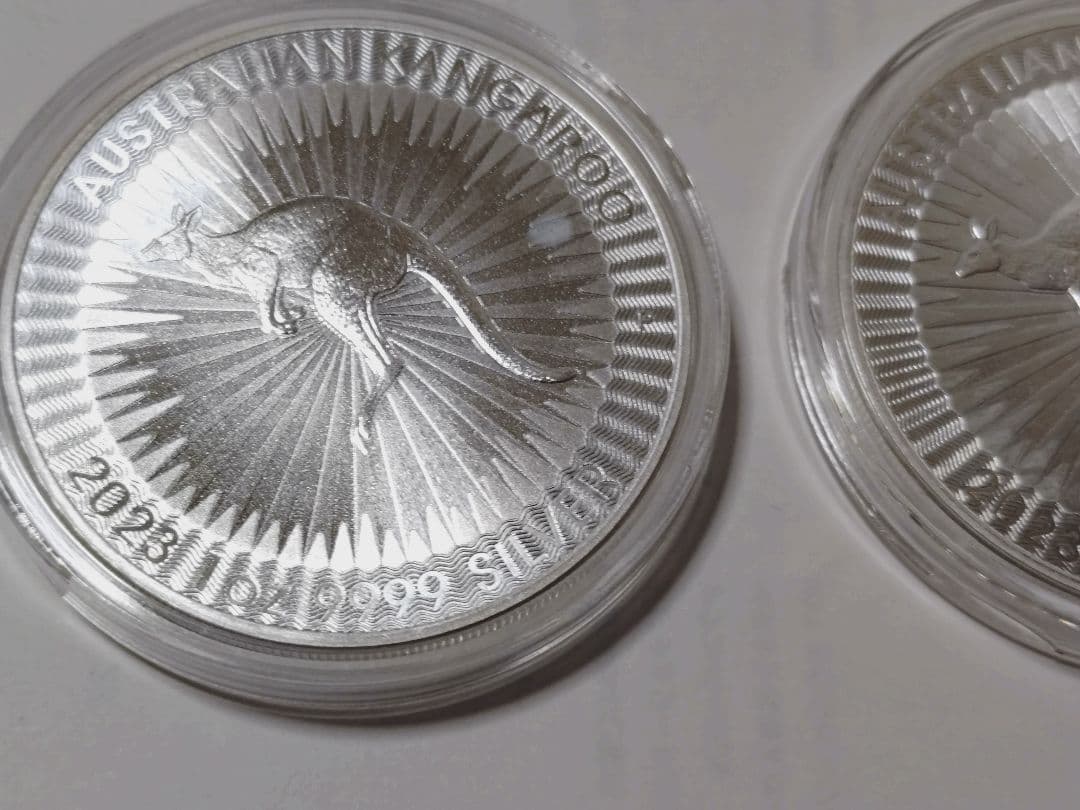 2023オーストラリア・カンガルー1オンス銀貨2枚セットケース付き