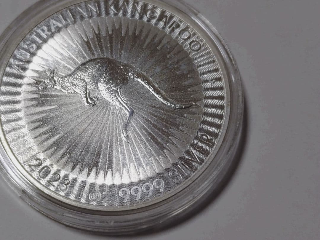 2023オーストラリア・カンガルー1オンス銀貨2枚セットケース付き