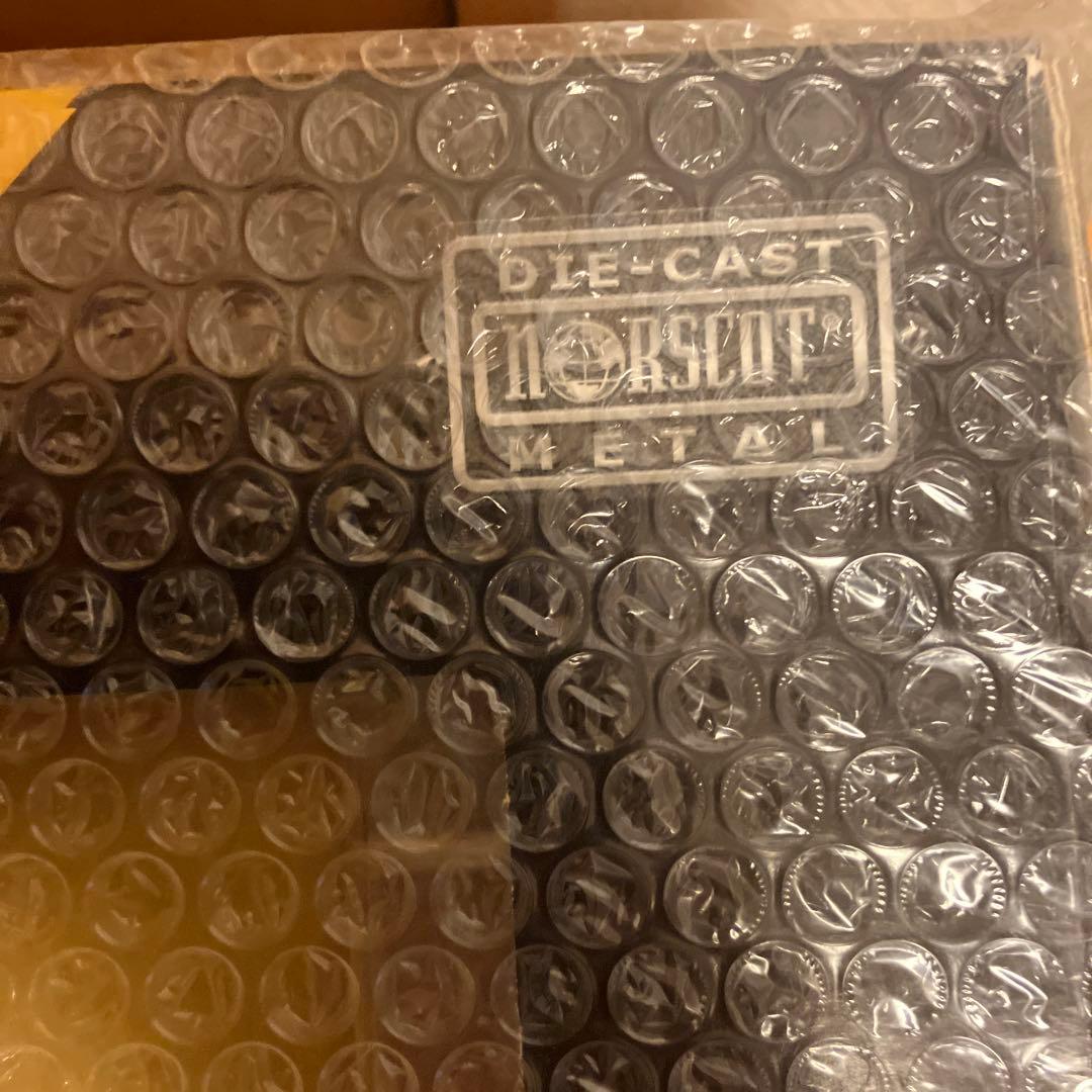 CAT 797F OFF HIGHWAY TRUCK 1:50スケール