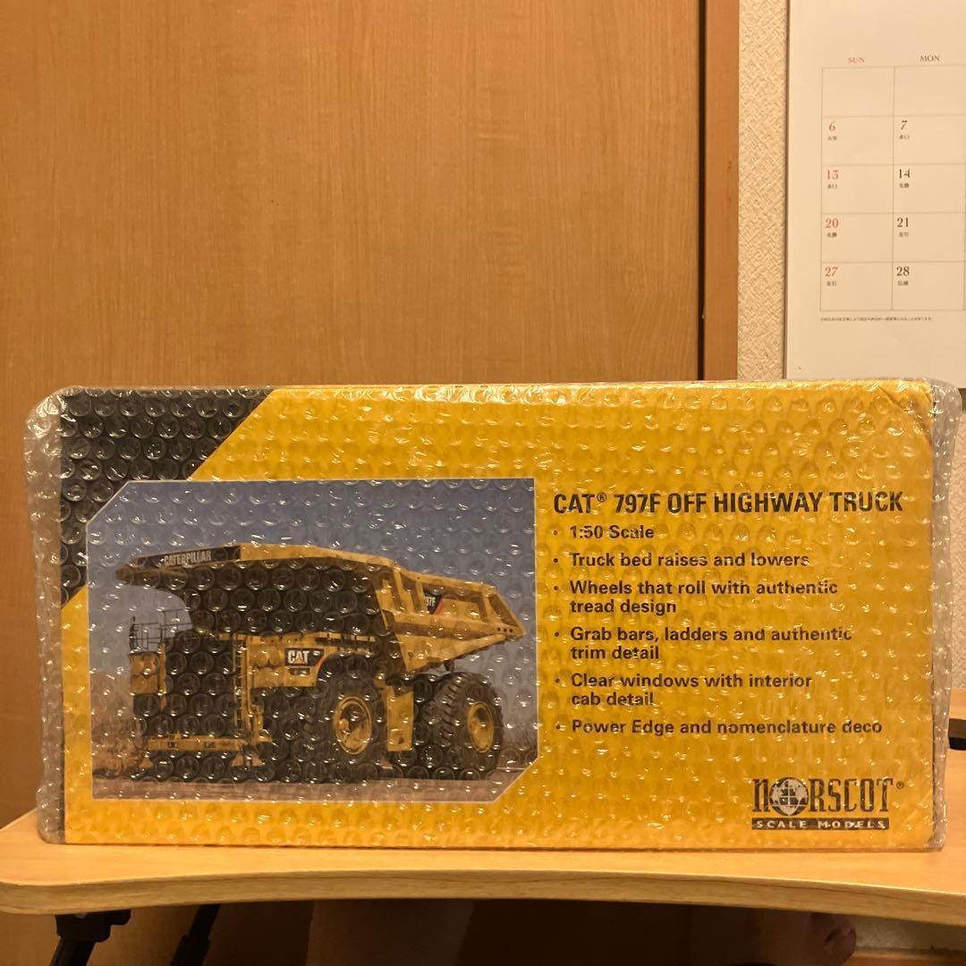 CAT 797F OFF HIGHWAY TRUCK 1:50スケール