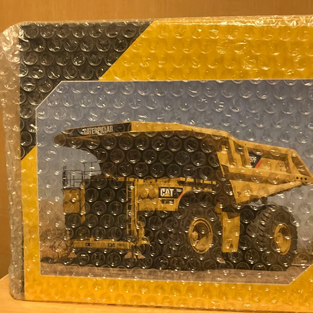 CAT 797F OFF HIGHWAY TRUCK 1:50スケール