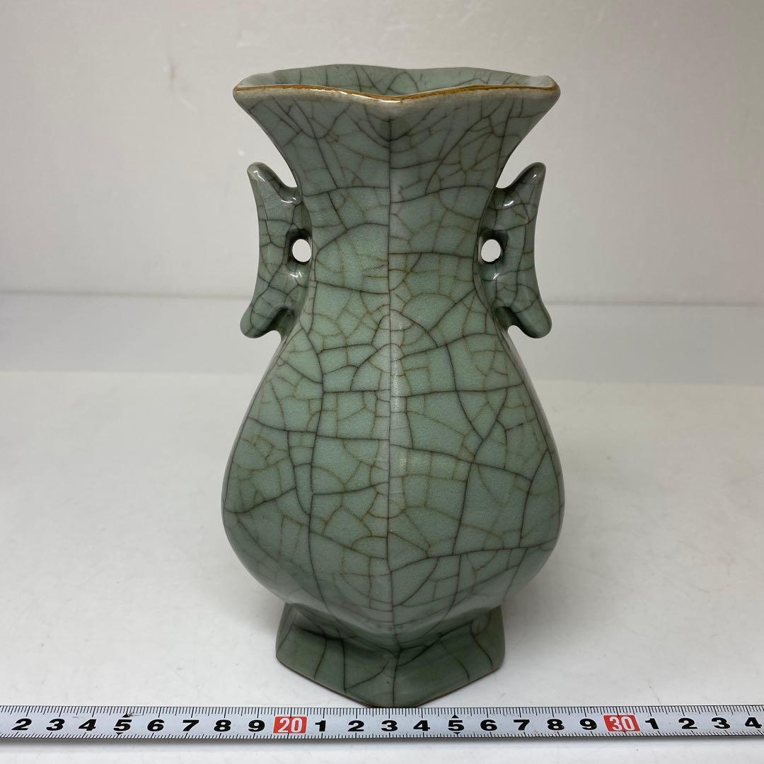 専用　中国古窯　哥窯青磁ヒビ焼　花瓶　高さ約18.4㎝　東さ7-0330①