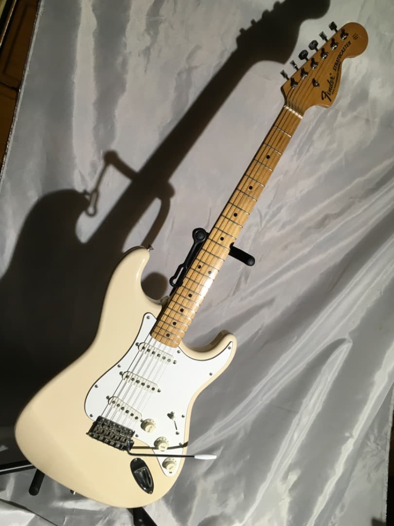 ギター fender japan ST68