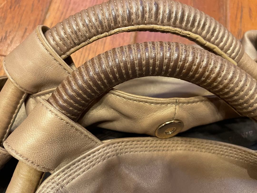 【LOEWE ロエベ】　ナッパアイレ　GOLD