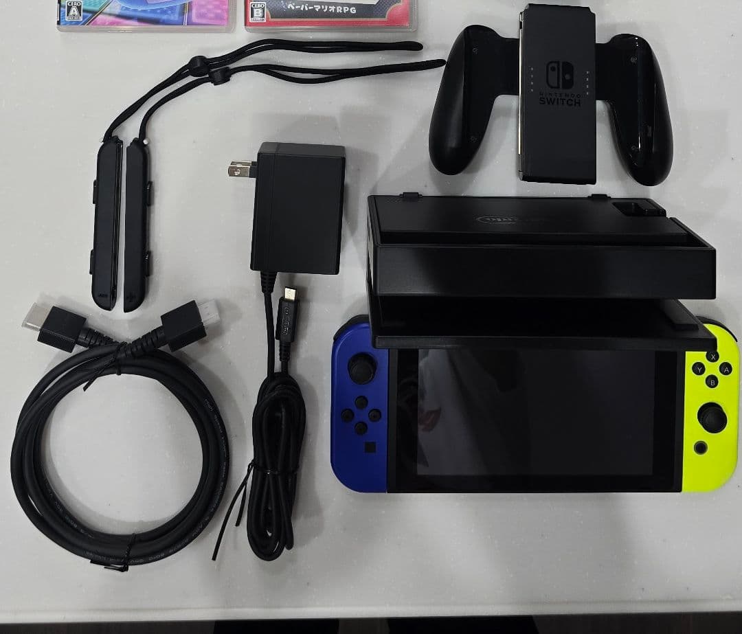 Nintendo Switch 本体 青/黄 Joy-Con