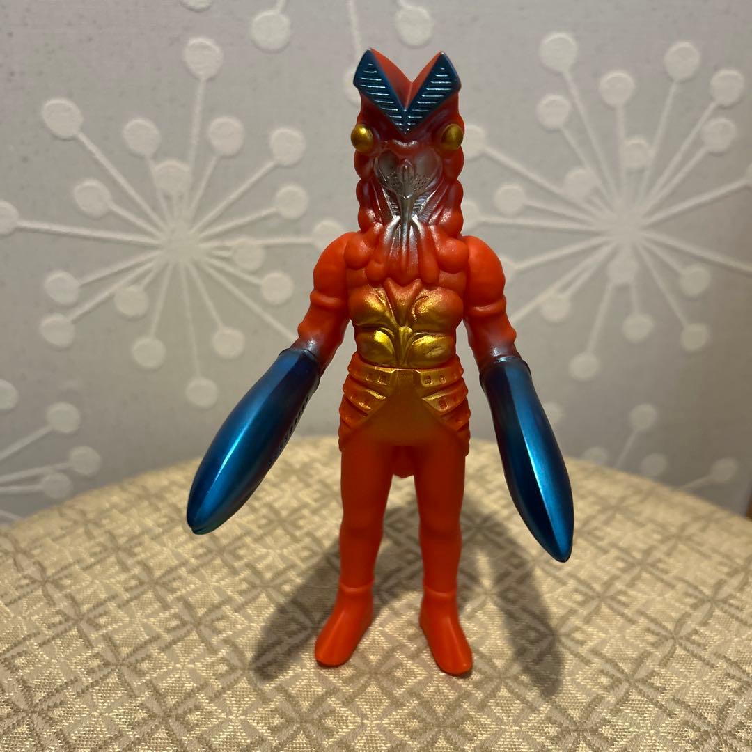 KAIJIN バルタン星人 one up ソフビ　ドンキ　バルタンセット