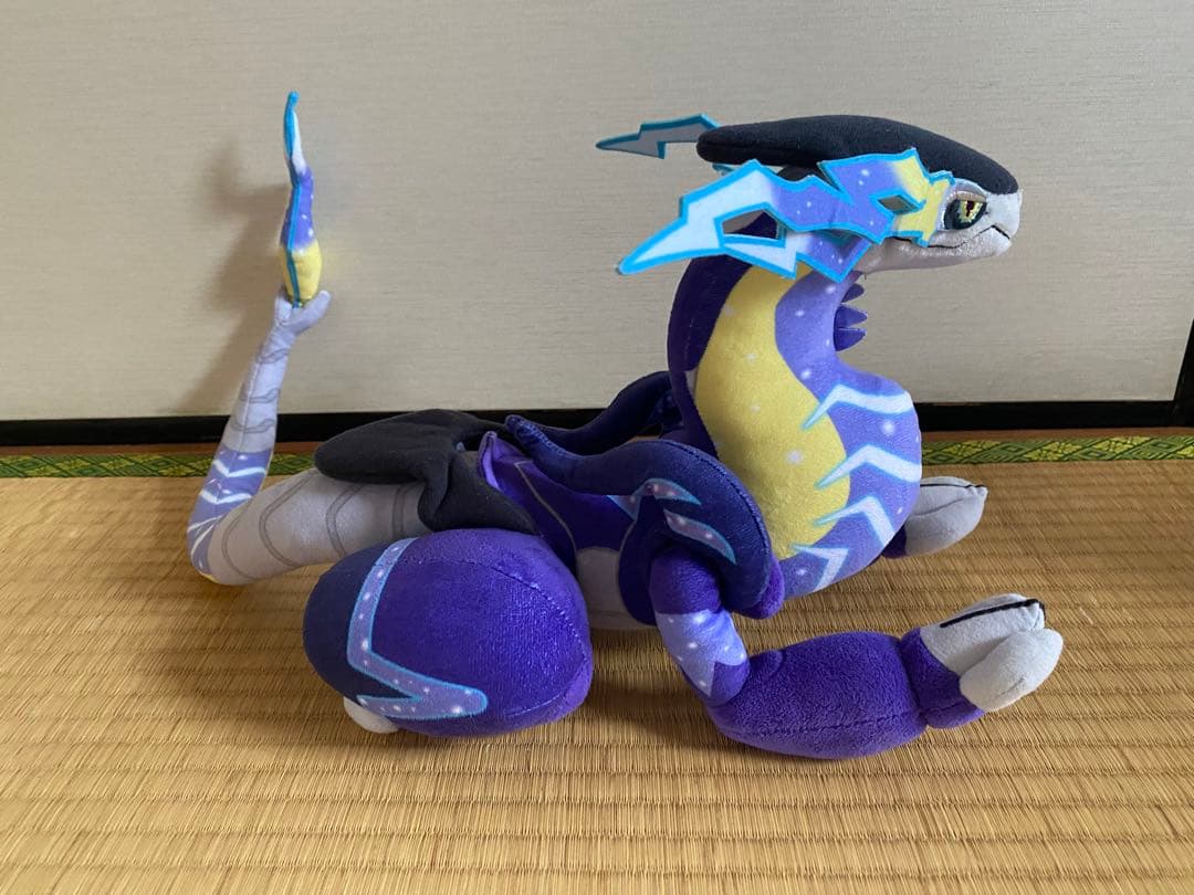 ポケモンセンター製の ミライドン コライドン