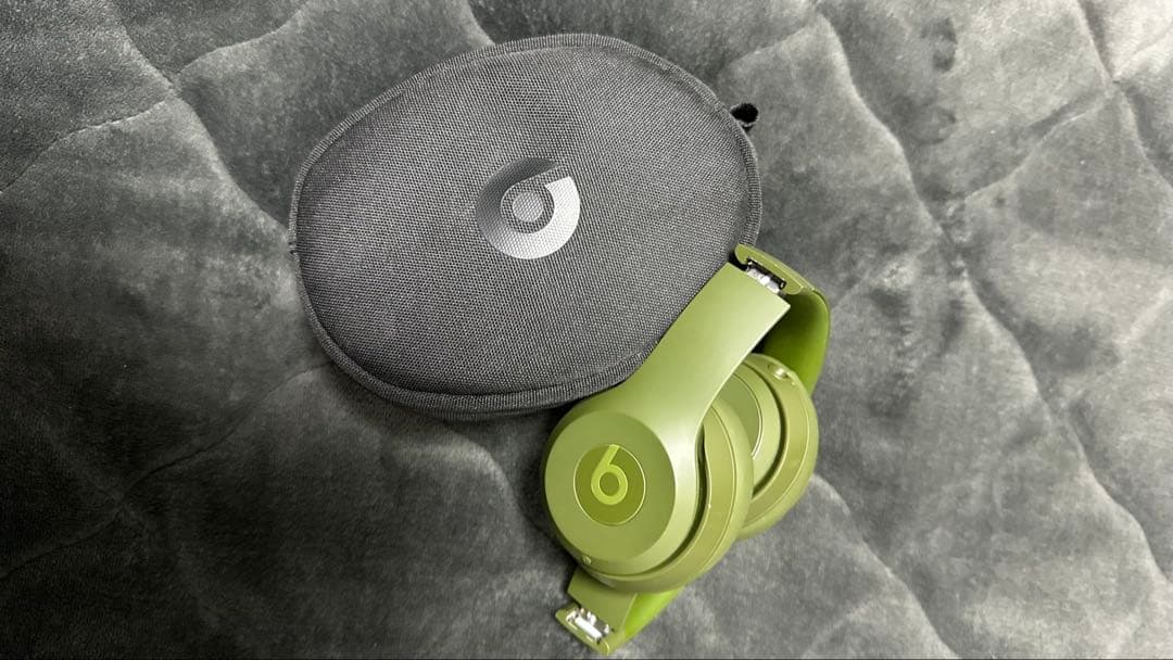 モンスタービーツ　ワイヤレスヘッドホン グリーン キャリングケース付き