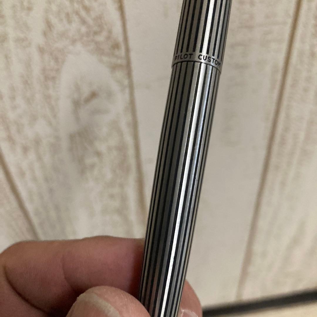 パイロット　カスタム　ストライプ